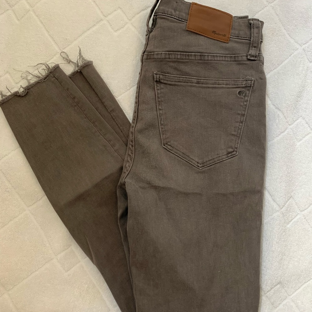 Madewell grey jeans size 25